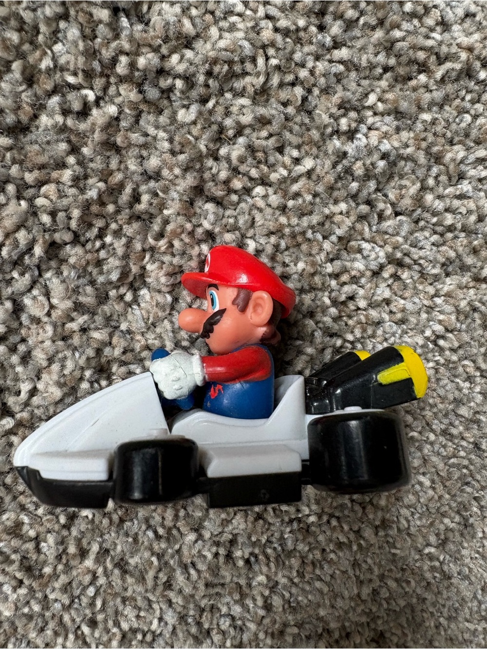 Mario Kart McDonald’s 2014 Toy Figure with White Kart
